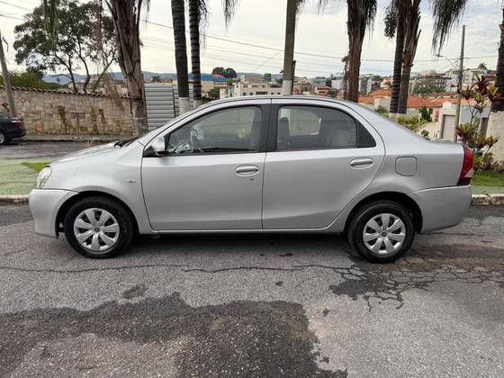 TOYOTA ETIOS 1.3 X 16V FLEX 4P MANUAL